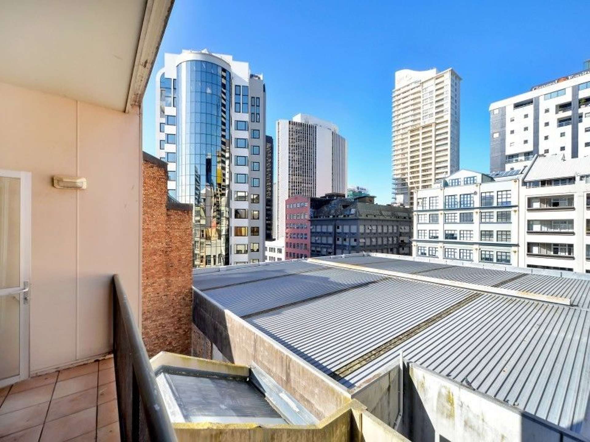 3j/10 Hobson Street Auckland Central_0