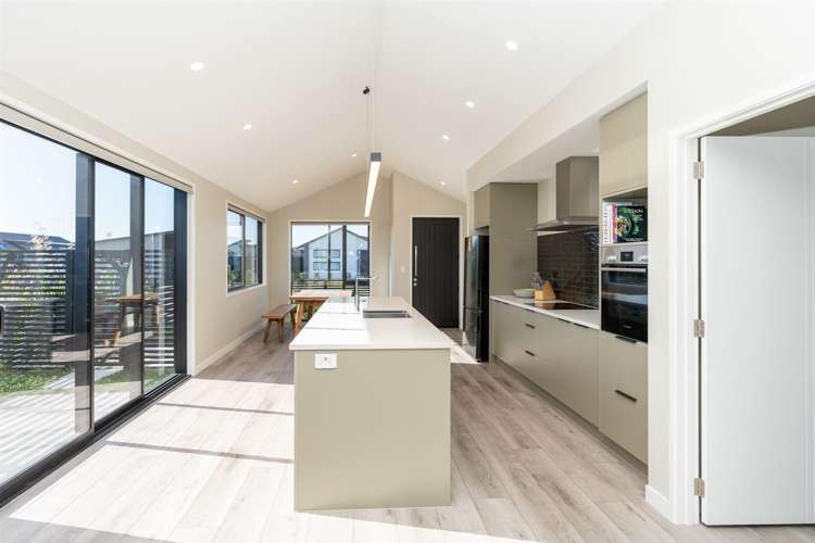 19 Trewern Avenue Chartwell_5