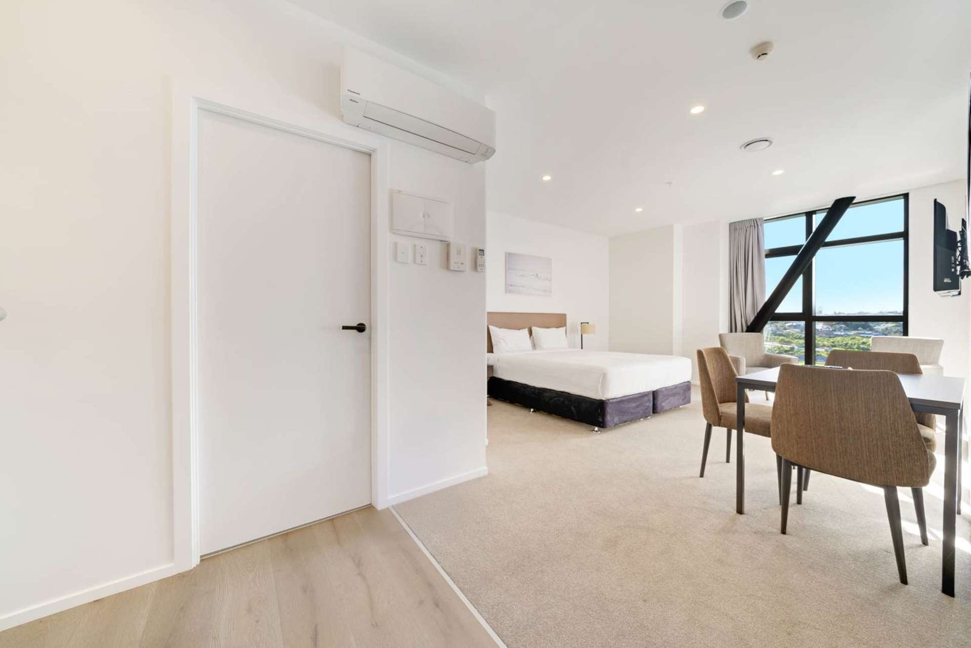 706&806/770A Great South Road Manukau Central_0