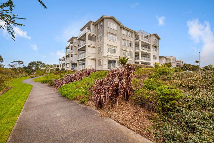 42 Eaves Bush Parade Orewa_16