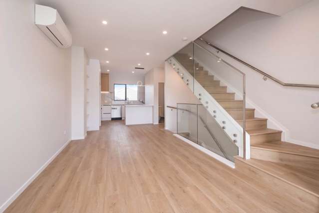 6/15 Thornton Road Milford_1