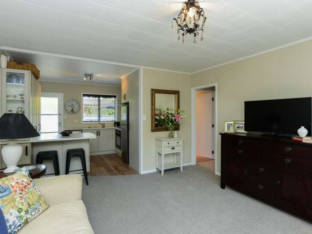 2/50 Middle Road Havelock North_1