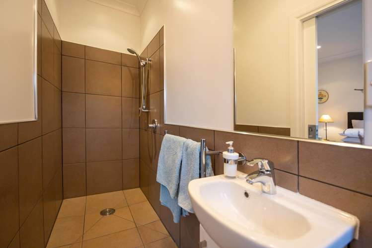 31 Balmoral Drive Terrace End_15