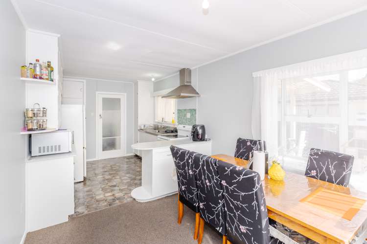 6 Liston Crescent Hillcrest_9