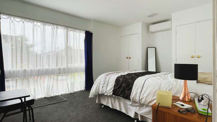 1/6 Vivian Wilson Drive Eastern Beach_12