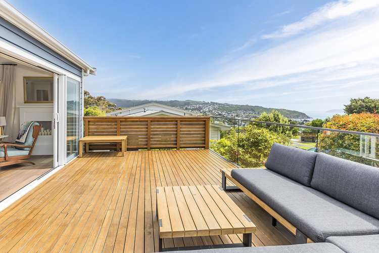 13 De Castro Place Titahi Bay_15