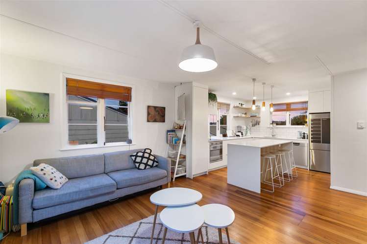 36 Glass Road Mount Roskill_6