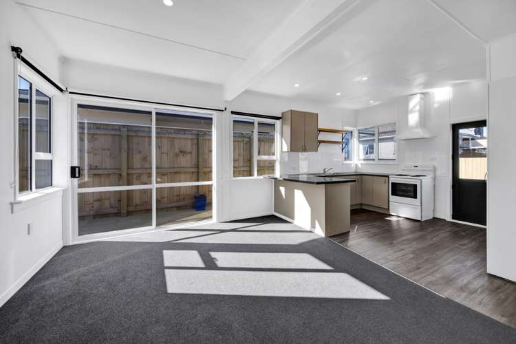 23 Longfellow Road Opunake_4