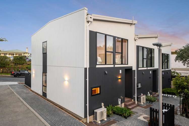 1/18 Handley Avenue Narrow Neck_12