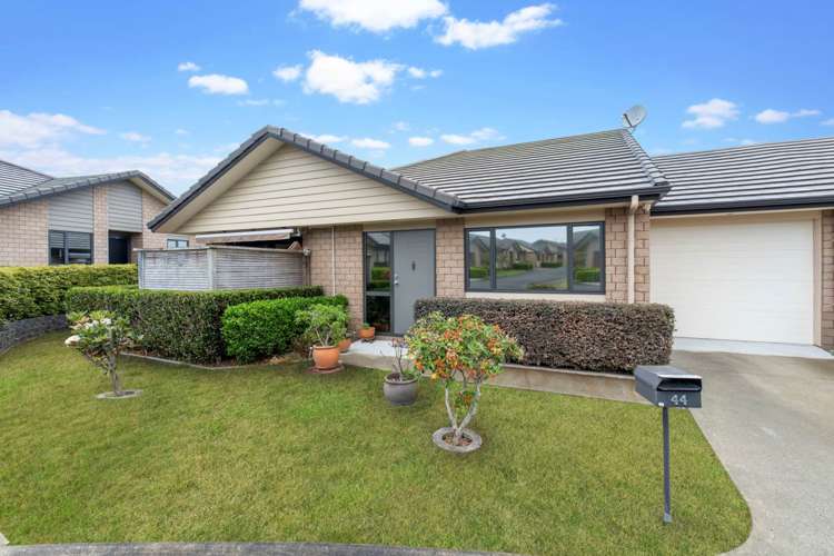 44 Royalle Mews Botany Downs_2