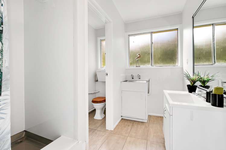 2/33 Grassways Avenue Pakuranga_8