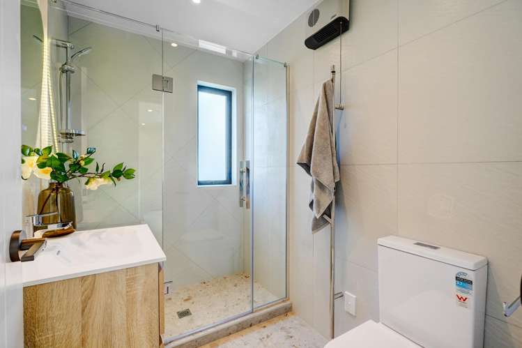 66 Wavecrest Lane Hobsonville_13