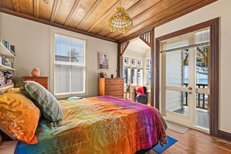 567 Marine Parade Napier South_21