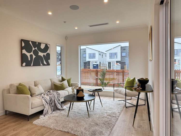 97 Parish Drive_4