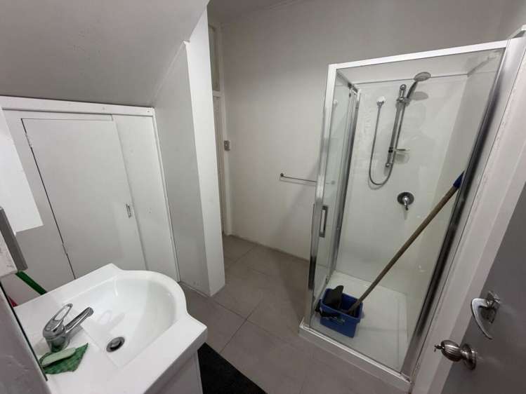 14 Delta Avenue New Lynn_6