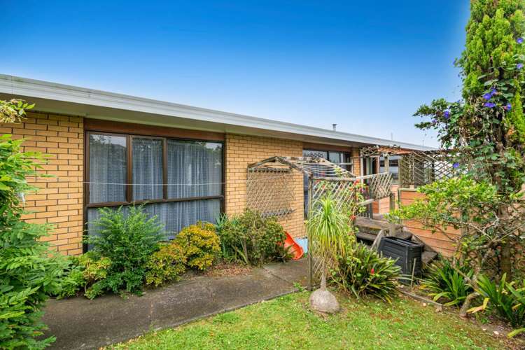 2/1 Captain Street Helensville_8