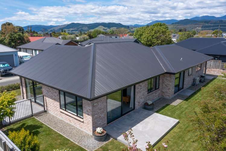 14 Thomas Way Brightwater_19