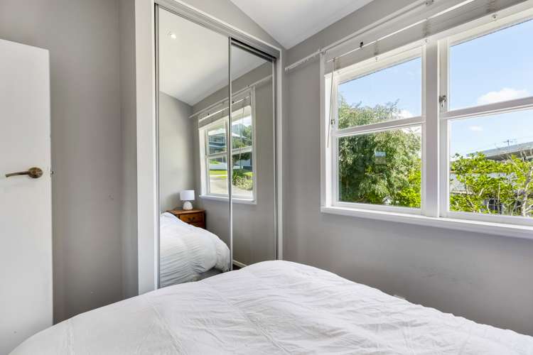 1/24 Colmar Road Mellons Bay_13