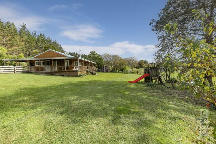 293 Ararimu Valley Road Helensville_10