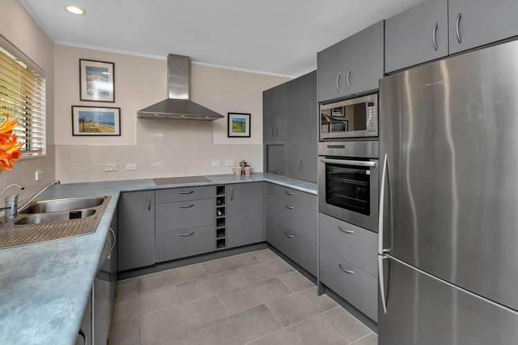 5B Robin Hood Place Onerahi_2