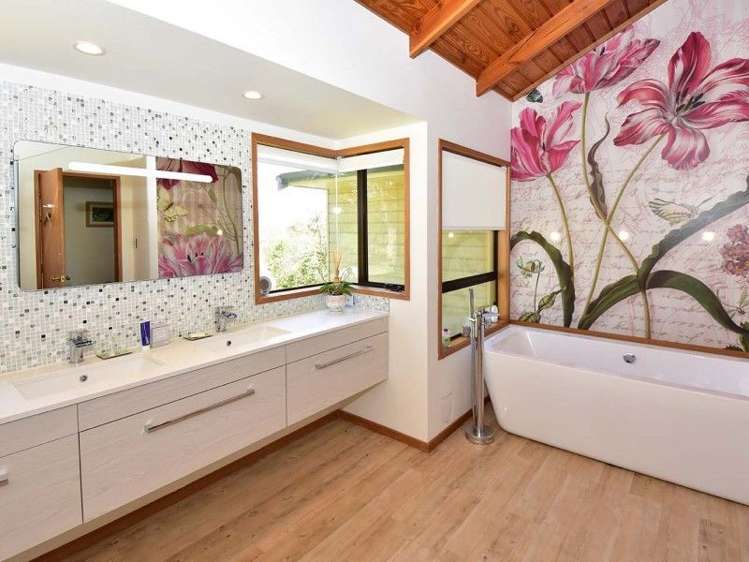 155 Whangaparaoa Road Red Beach_18