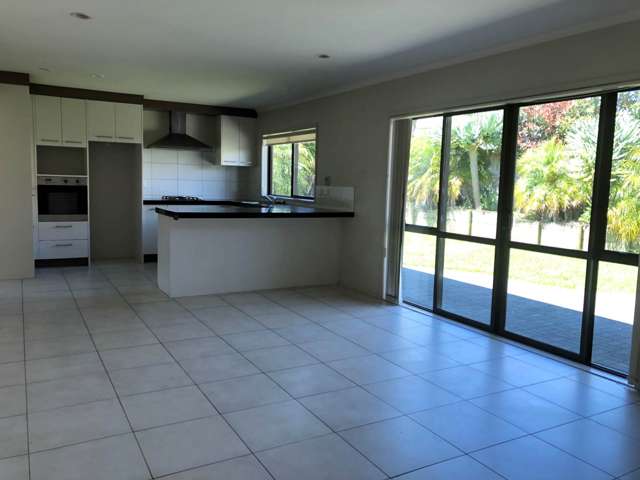 6 Clomell Drive Flat Bush_3