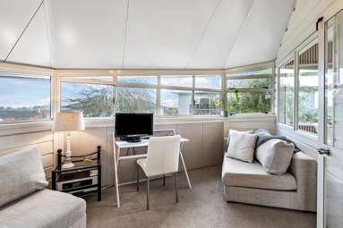 2/281A Hillsborough Road_4