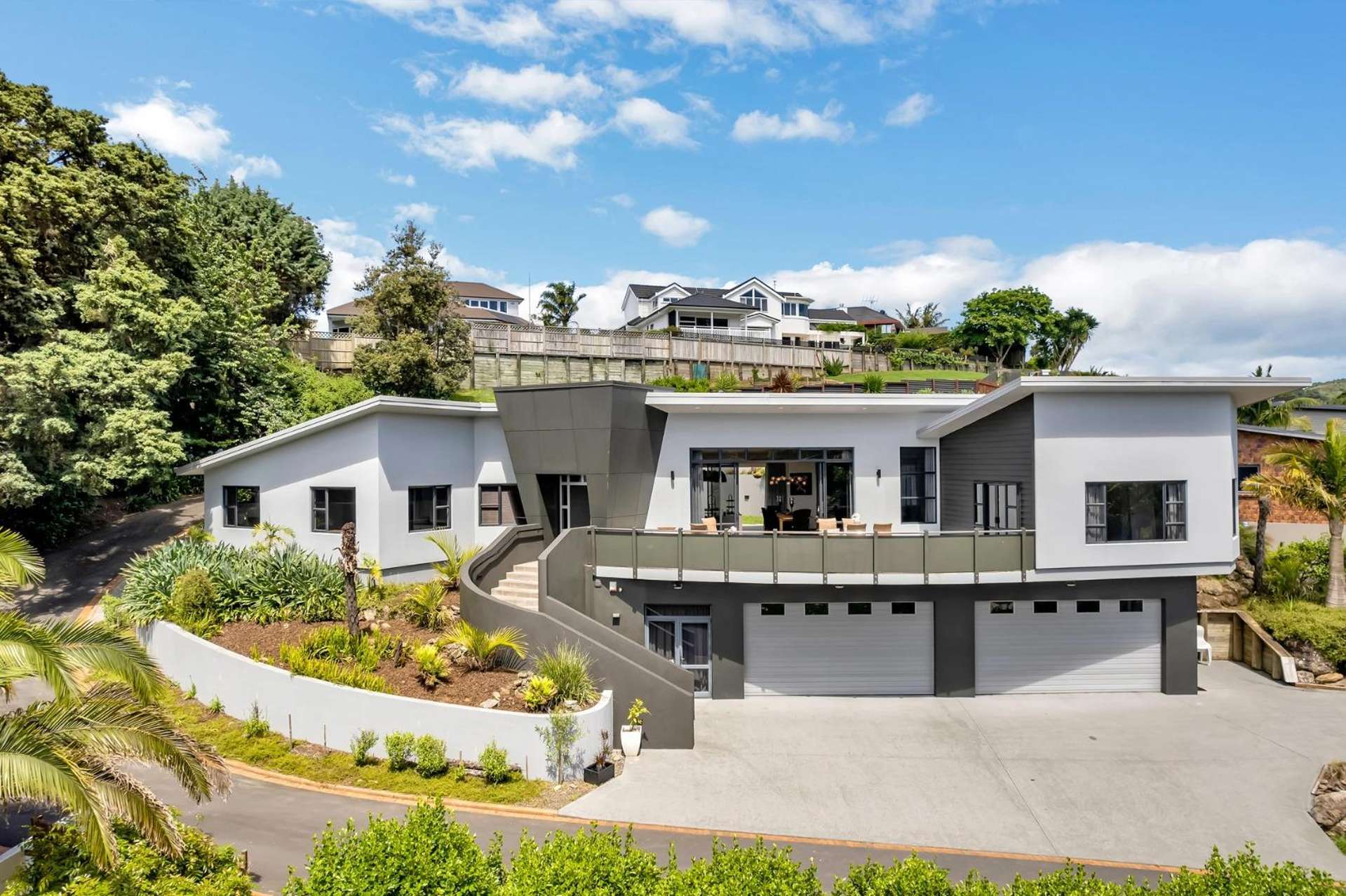 56 Highfield Way 11608_0