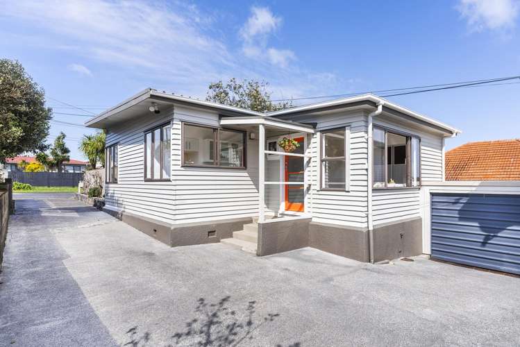 1/3 Rogan Street Mount Roskill_17