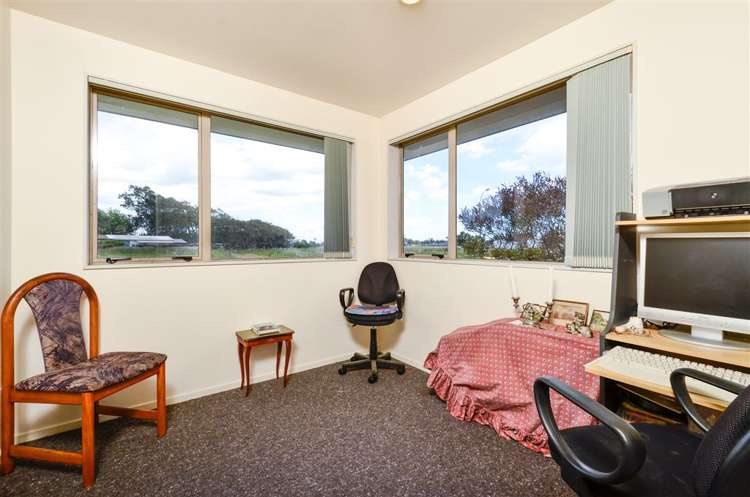 16 Chic Gardens Parakai_10