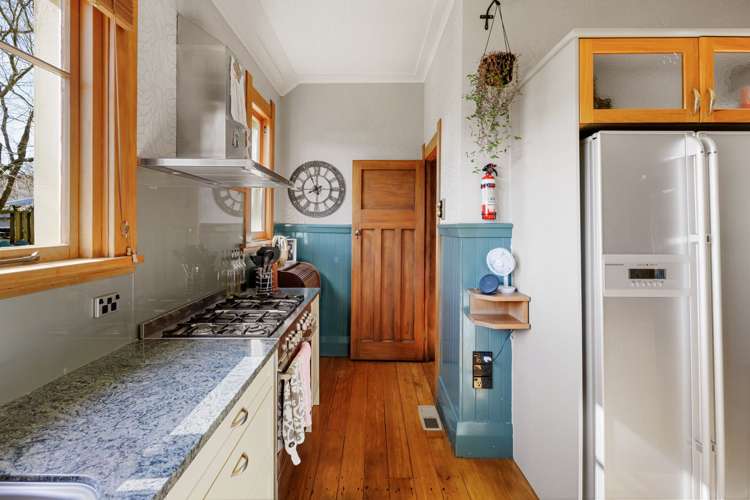 5 Te Aroha Street Hamilton East_12