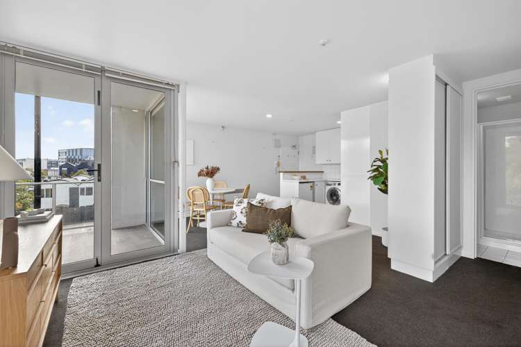 9/15 Peterborough Street_3