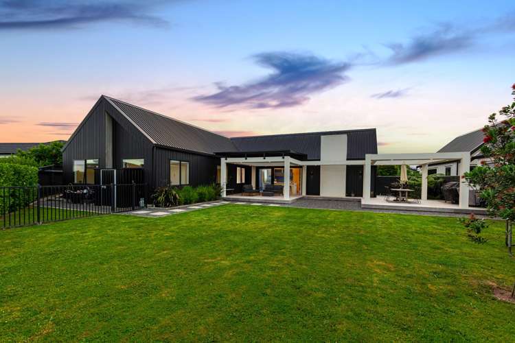 3 Drovers Way Riverhead_19