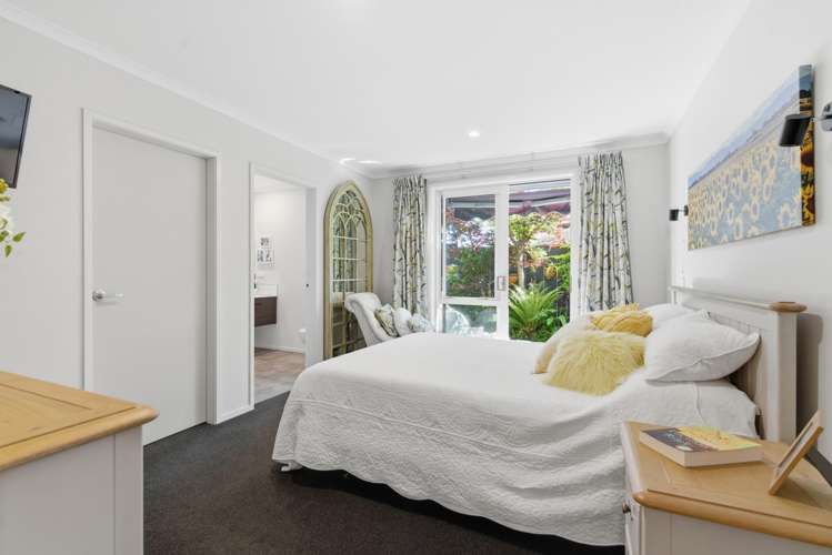 1 Hanlow Place Pyes Pa_11