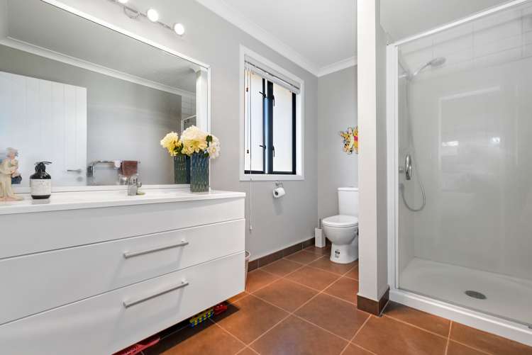 54 Somerton Drive Huntington_10