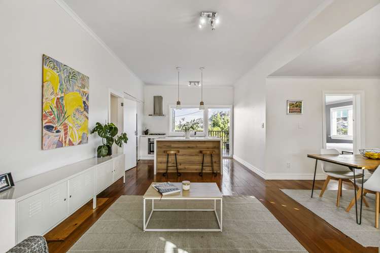 8 Rambler Crescent Beach Haven_5