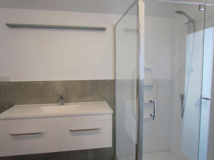 1/20 Gulf View Road Murrays Bay_13