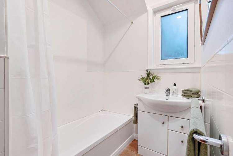 6 Martin Avenue Mount Albert_13