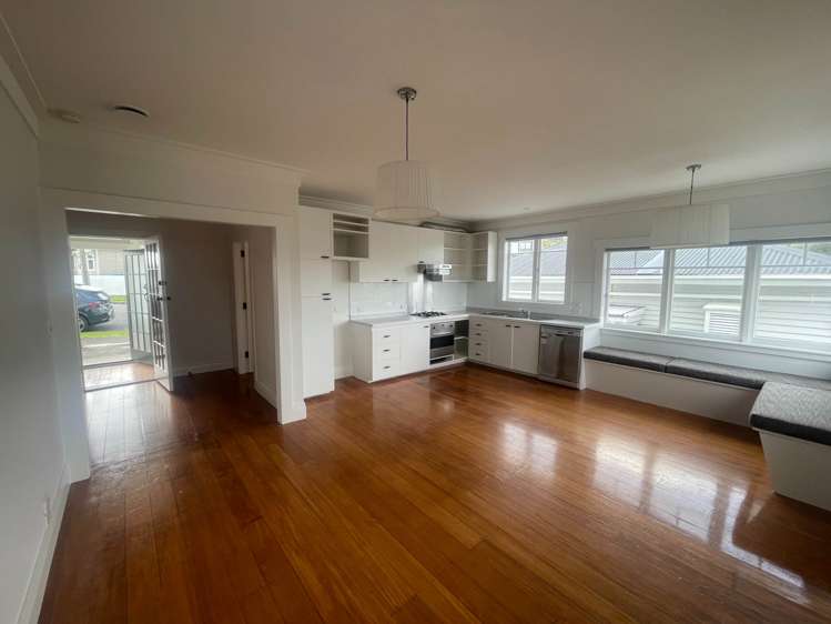 1/5 Barrington Road Grey Lynn_1