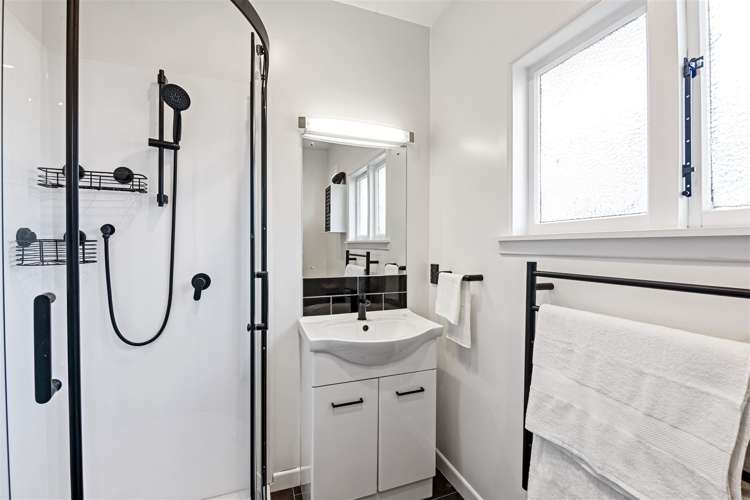 4 Cossar Street Burwood_11