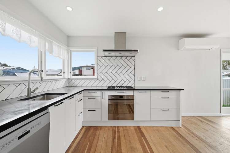 34 Meadowbank Crescent_1