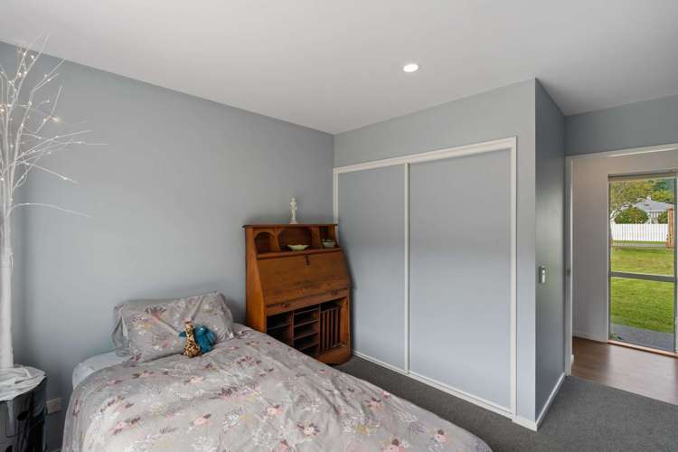 15 Railway Terrace Glentunnel_9