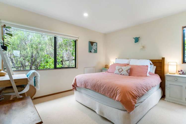 3/96 William Bayes Place Red Beach_8