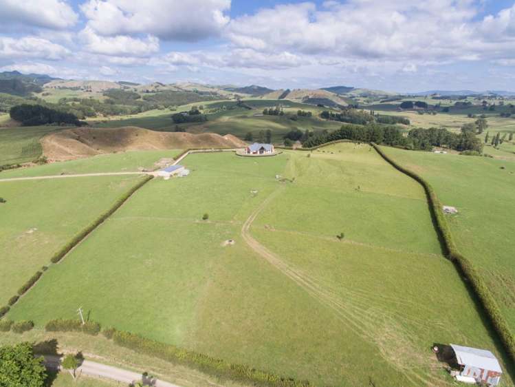 610 Parklands Road Rotoorangi_16