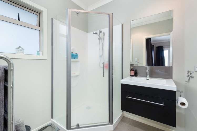 86 Solomon Street Brookfield_10