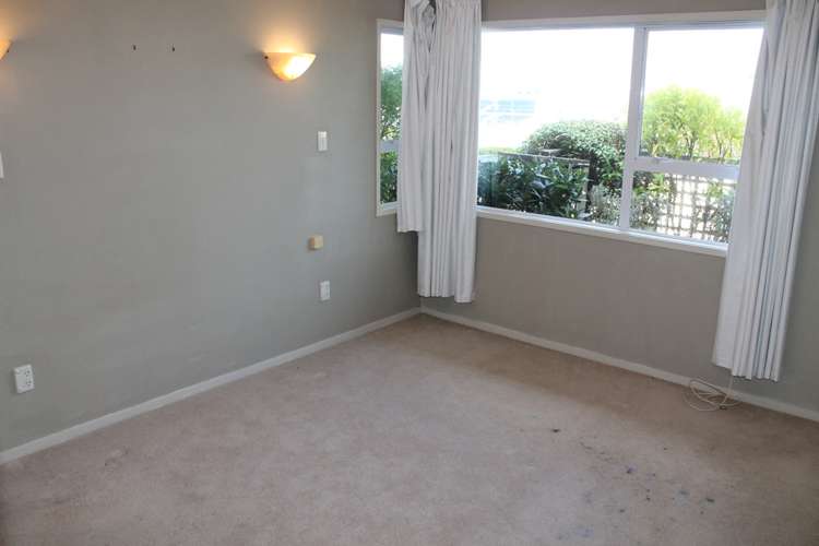 5/10 Gerard Way Saint Johns_7