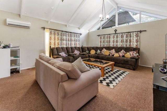 95 Beach Road Mellons Bay_1