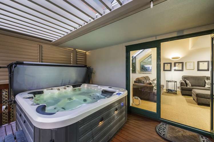 18 Landscape Road Mount Eden_16