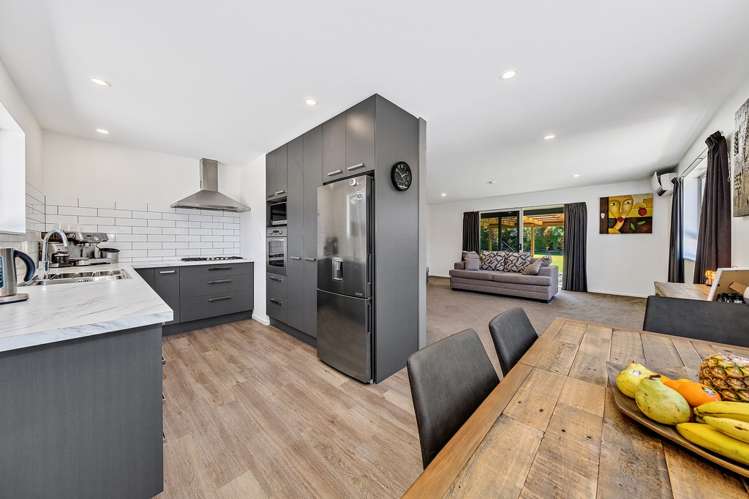 2 John Leith Place Leithfield_4