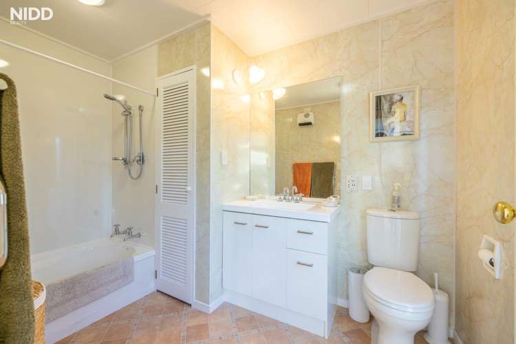 52 Kauri Street Ravensbourne_13